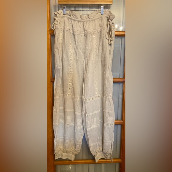 Free People Pants - Free People Hemingway Balloon Beige Lace Trim Joggers Size M